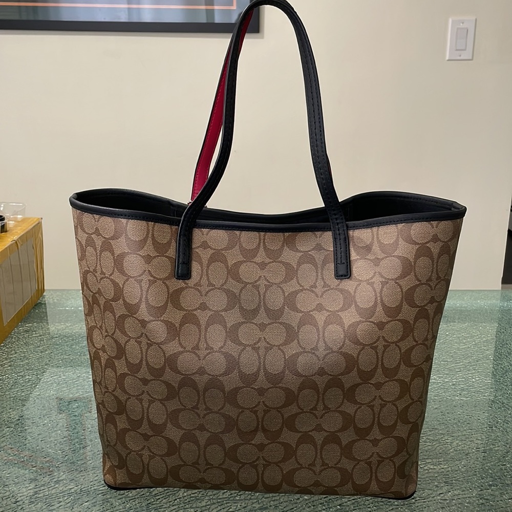 Coach Tote 32706 - Picture 2 of 13